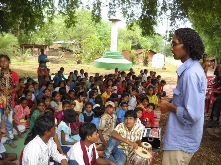 Mati kala kendra (tarun kurram)